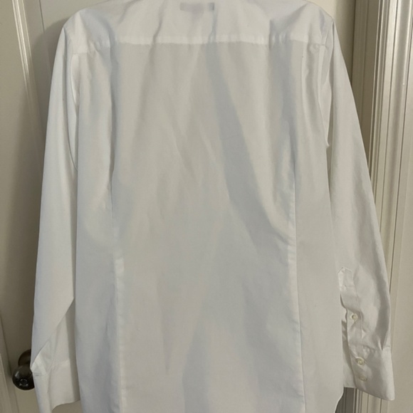 Lands End no iron button down - Picture 10 of 11